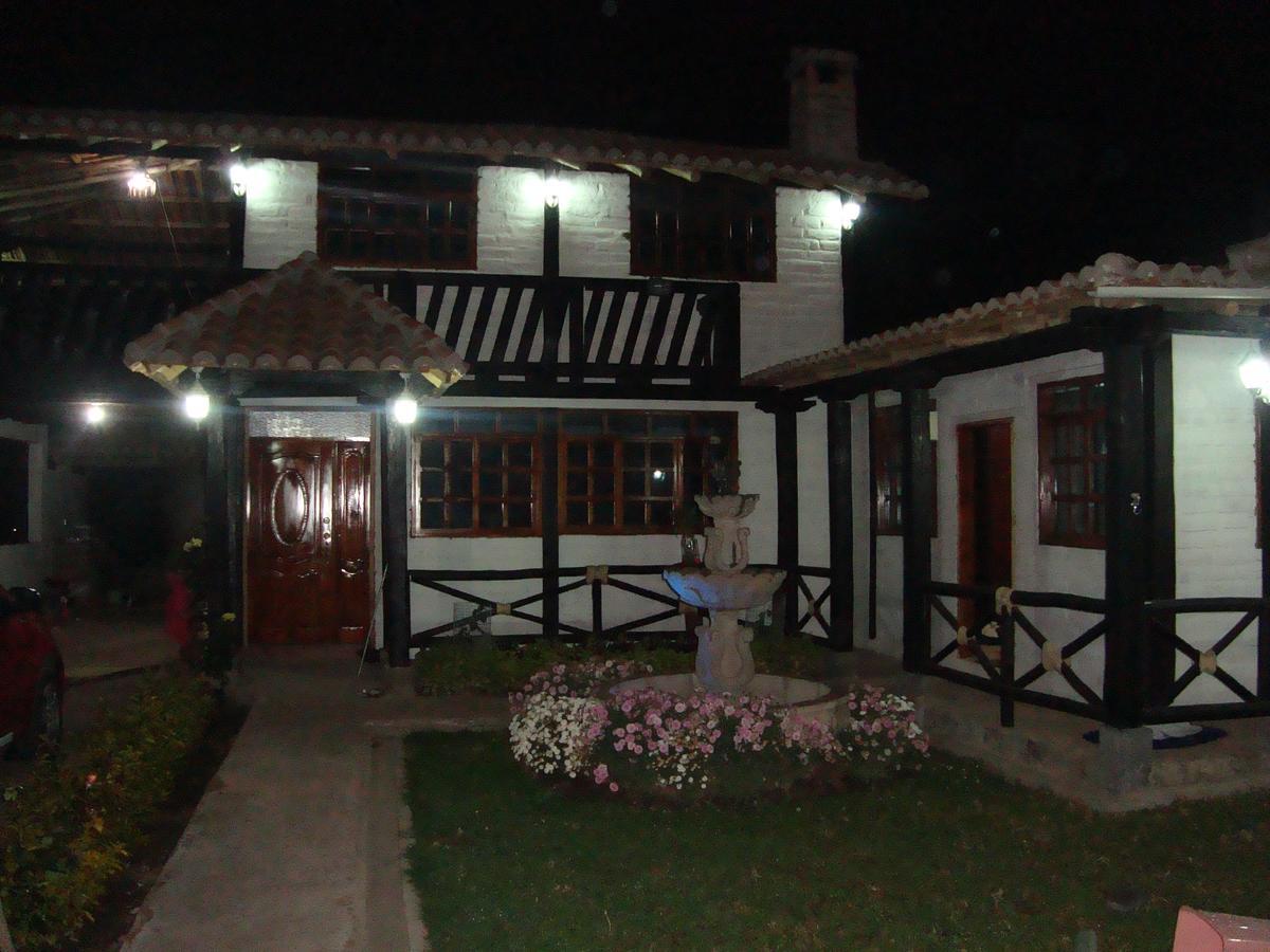 El Descanso “The Rest” Otavalo Extérieur photo